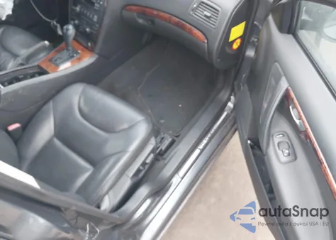 2005 Volvo V70 2.4 z USA, uszkodzony, nr VIN YV1SW612451478248